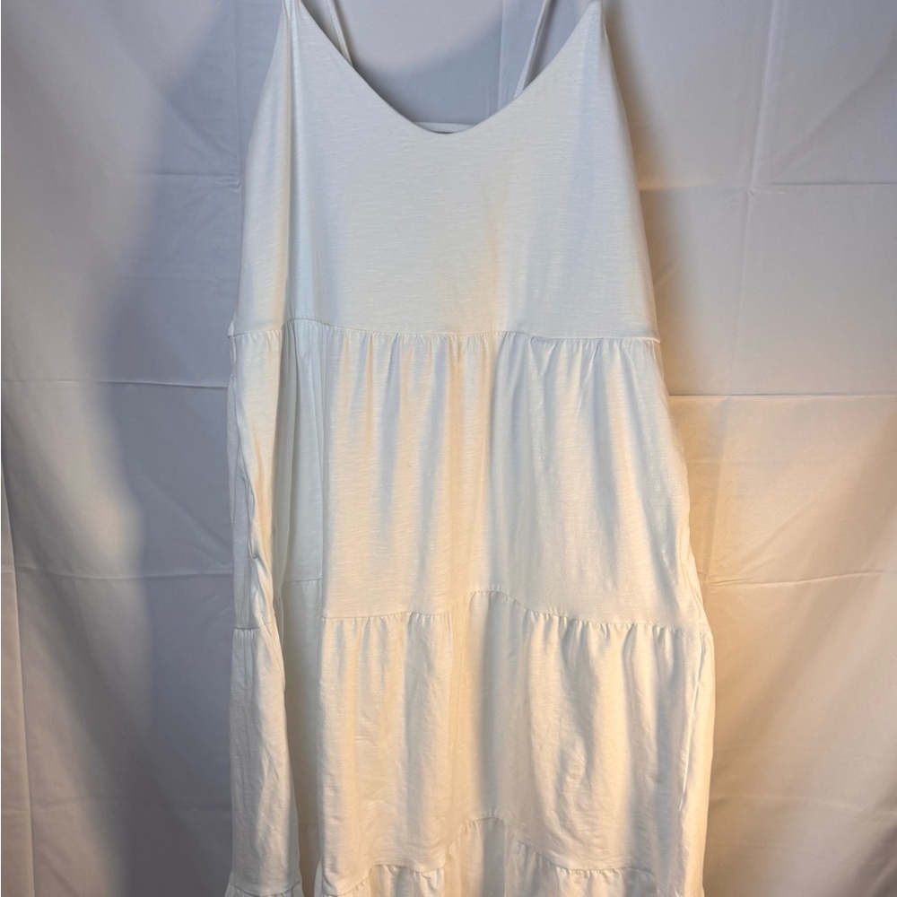Old Navy Cream Sleeveless Dress - Picture 2 of 6
